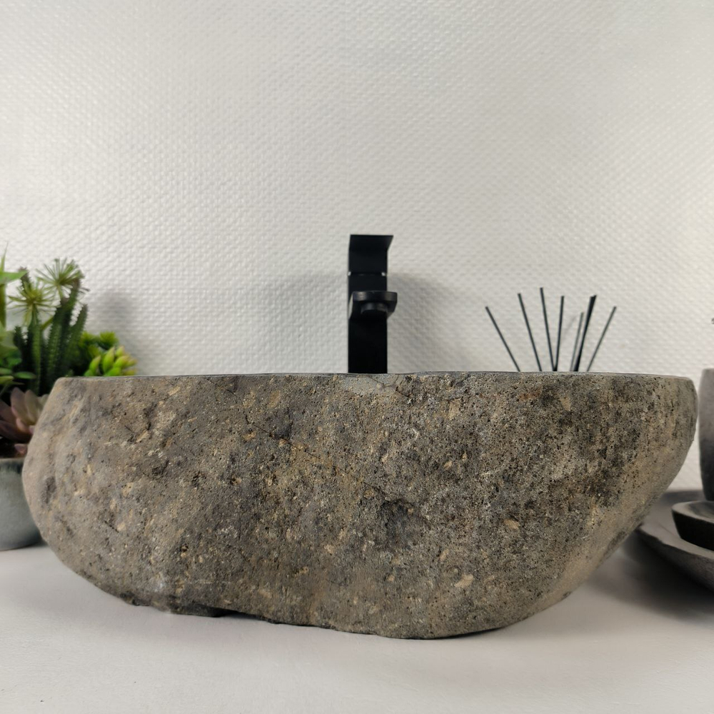 Раковина из речного камня RS-64887 49*38*15 0856