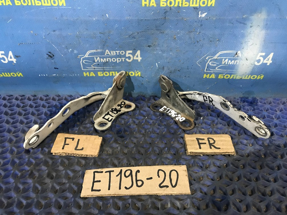 Петля капота левая TOYOTA CALDINA 1996