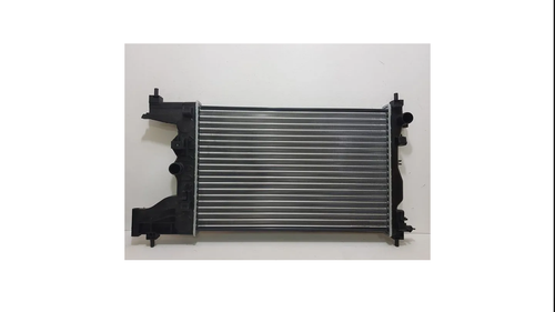 Радиатор охлаждения Chevrolet Cruze 1