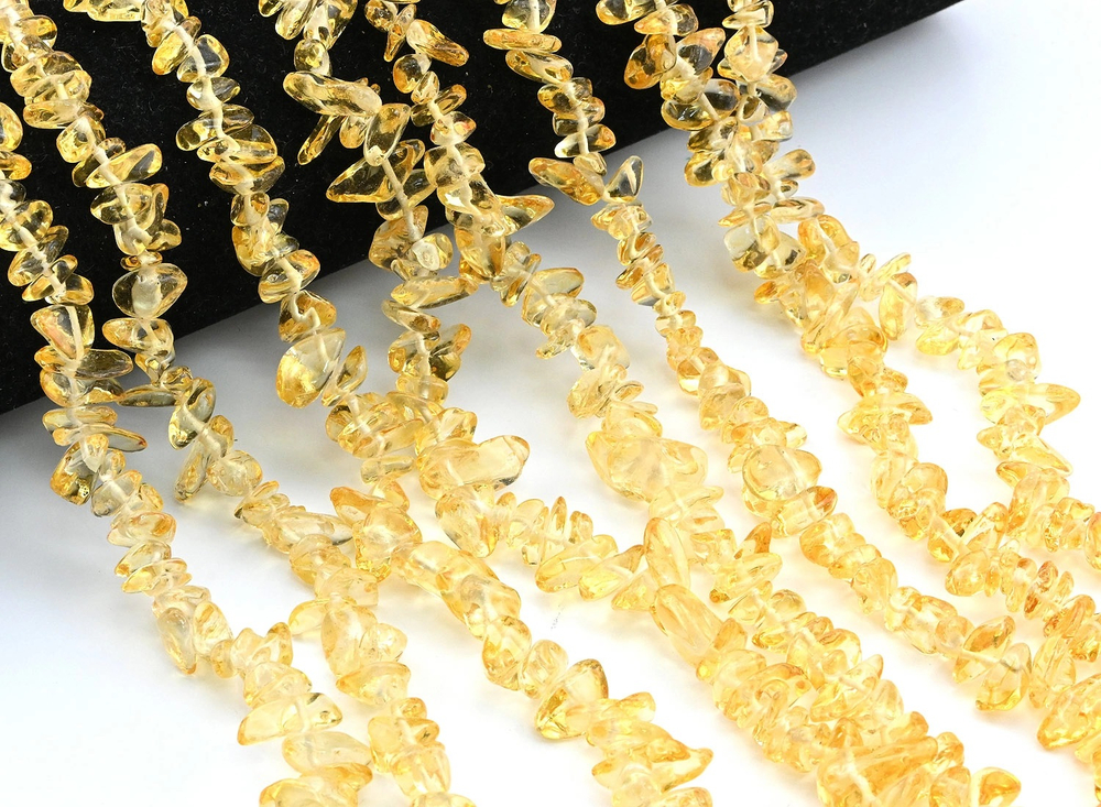 скр7-ж Стекло крошка 7*3мм желтый, нить 40см