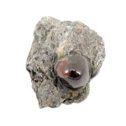 Гранат альмандин в породе(полировка) асс.