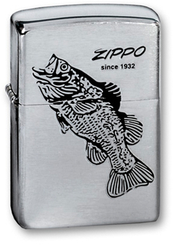 Легендарная классическая американская бензиновая широкая зажигалка ZIPPO Classic Brushed Chrome™ Изображение окуня  серебристая матовая из латуни и стали ZP-200 BLACK BASS