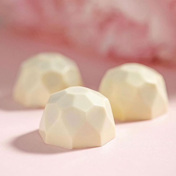 330 | Форма для шоколадных изделий &quot;Сота-купол&quot; (275*175 мм)