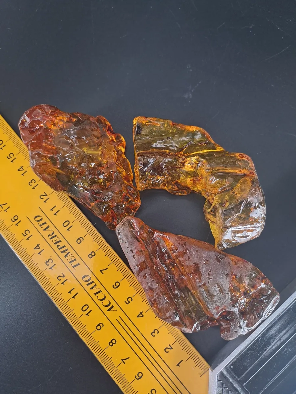 Копал молодой янтарь коллекционный 37 гр