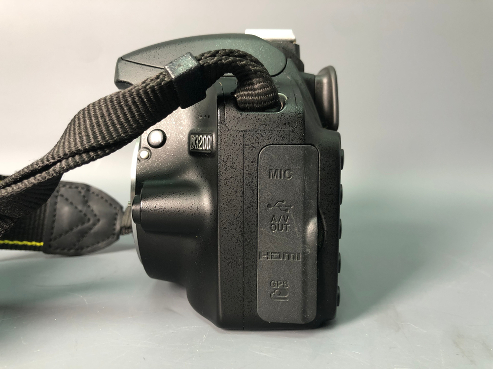 Nikon d3200+kit 18-55, 8925 кадров пробега