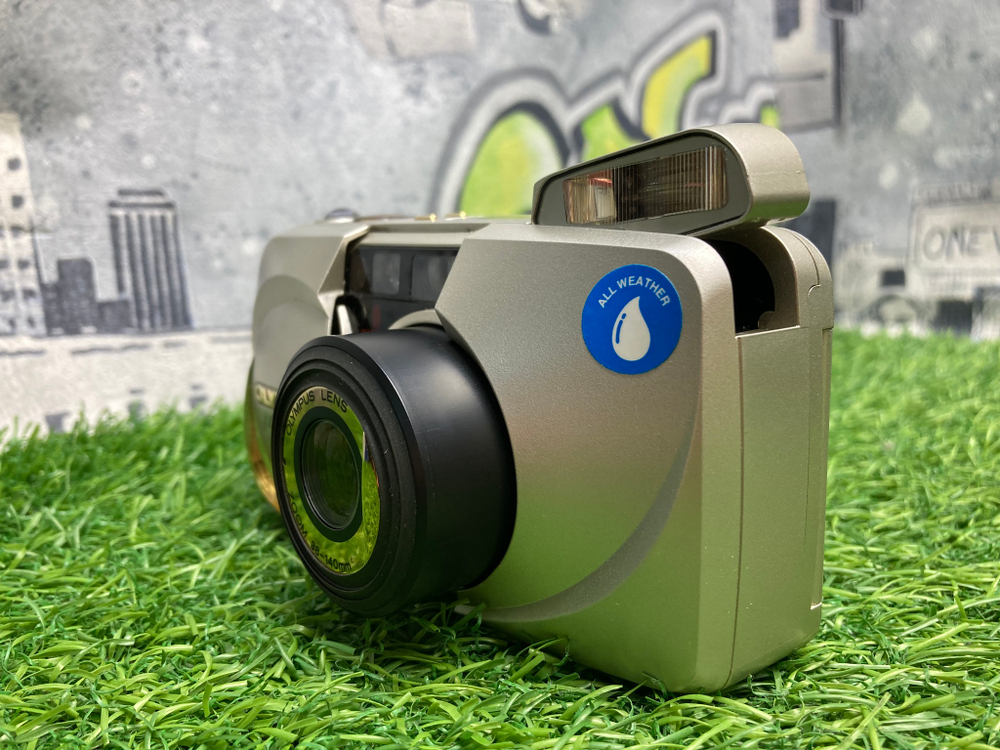 Olympus MJU Zoom 140 Deluxe