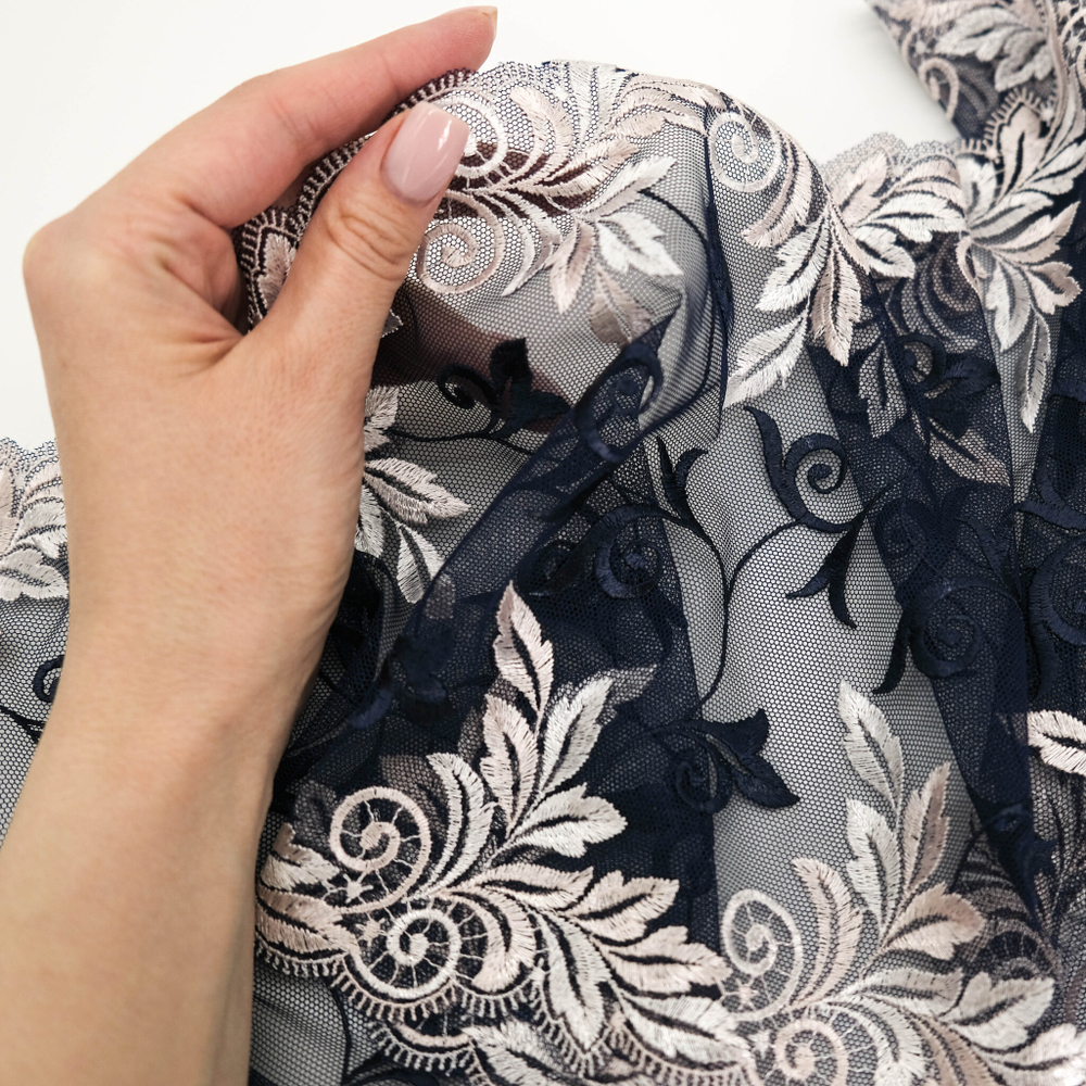 Вышивка на сетке Adeline СИНИЙ/ПУДРА, 21,5см