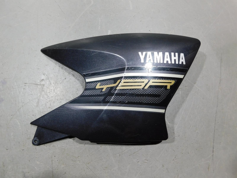 Пластик бака правый Yamaha Ybr125 2009 021191