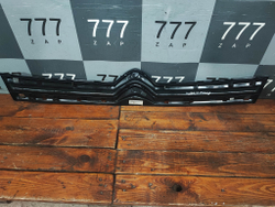 Решетка радиатора Citroen Jumpy 3 16-нв Б/У Оригинал 9811789377