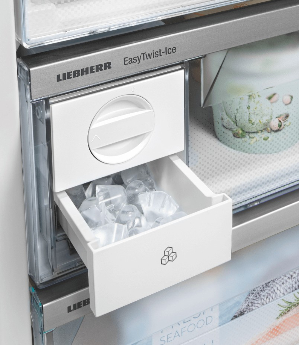 Холодильник Liebherr CBNbsa 5753