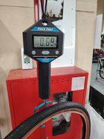 Покрышка для велосипеда 28" Blackone Saturn Ring 700 x 42c (44-622 ) черная с коричневой боковиной, металлический корд