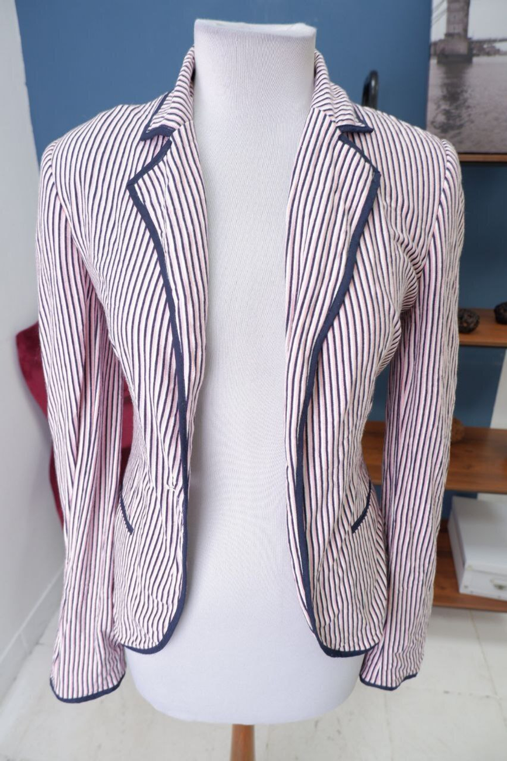 Жакет Oggi полосатый 44 размер