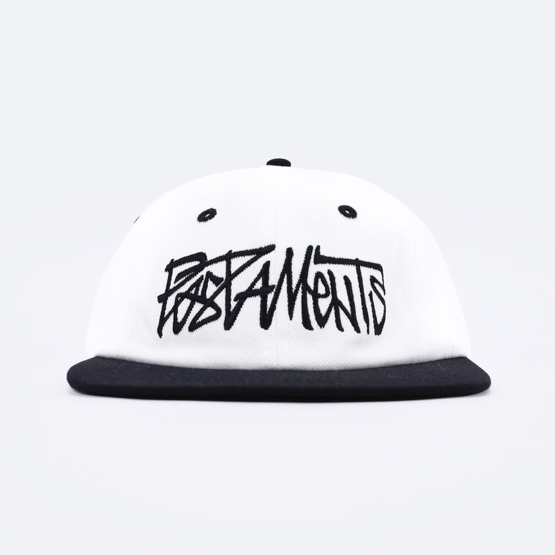 Купить Кепка Postaments Flat (white black)