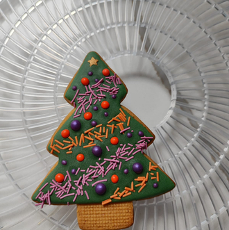 Пряник елка для компании в корпоративных цветах. 