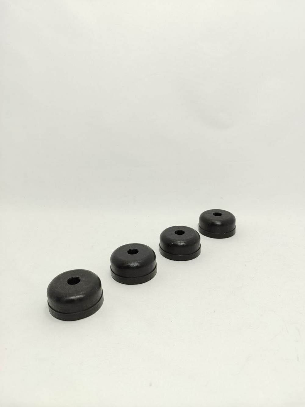 Опоры пластиковые для мебели высота 25 мм 4 шт
