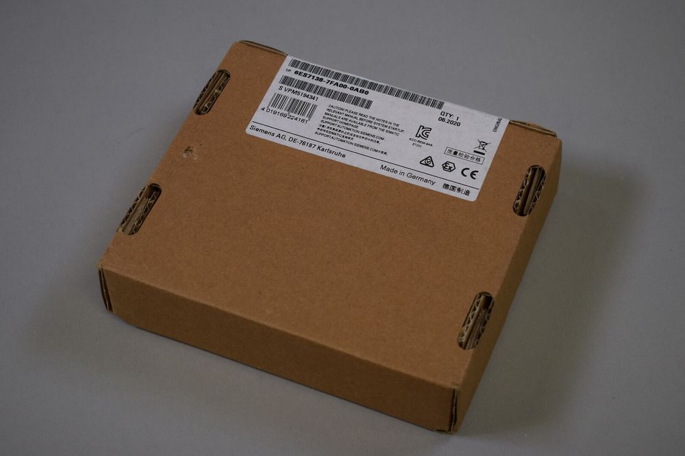 Новый SIEMENS 6ES7138-7FA00-0AB0