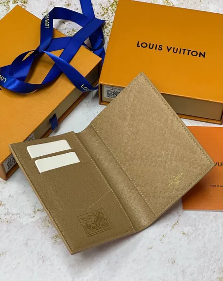 Обложка для паспорта Louis Vuitton Monogram Surfin