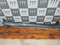 Накладка порога правого Kia Sportage 3 (SL) 10-16 Б/У Оригинал 877523U000