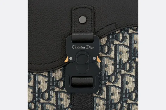 Сумка Dior Mini Saddle с ремешком