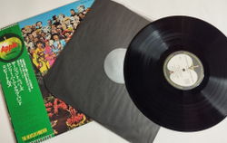 Винтажная виниловая пластинка LP The Beatles Sgt. Pepper Lonely Hearts Club Band (Japan 1974) (Obi) (EX)