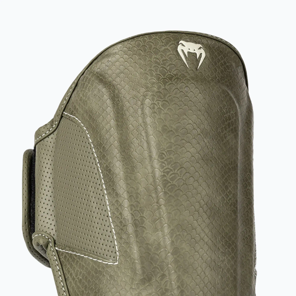 Шингарды Venum Impact Evo Scales Shinguards army green