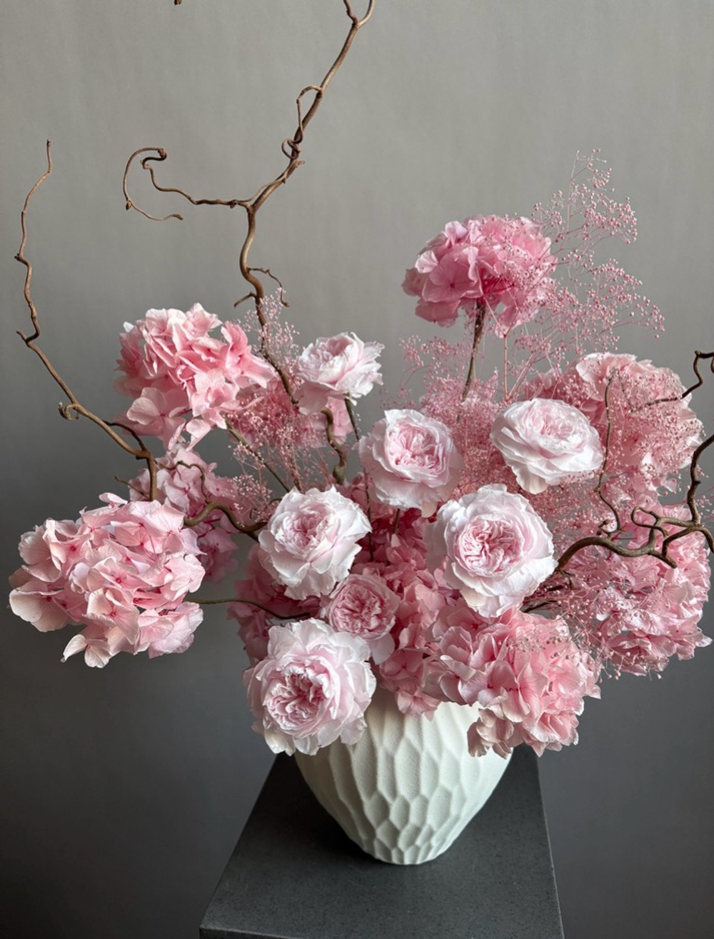 Композиция в кашпо Лунария