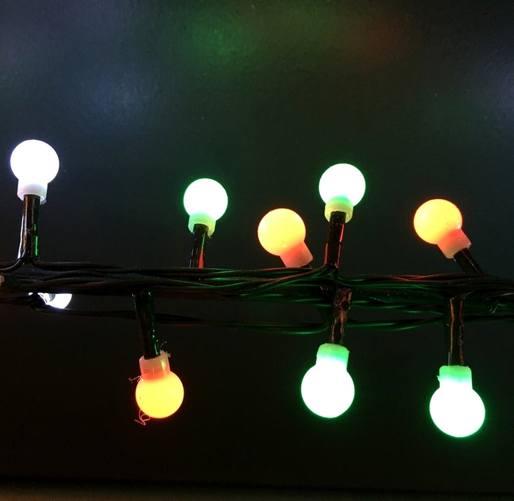 Гирлянда ягодки мультиколор на темном проводе 48 LED Luca Lighting