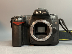 Nikon D90