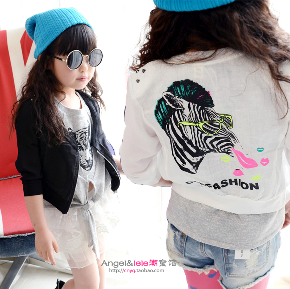 Толстовка с надписью и принтом зебры с ирокезом