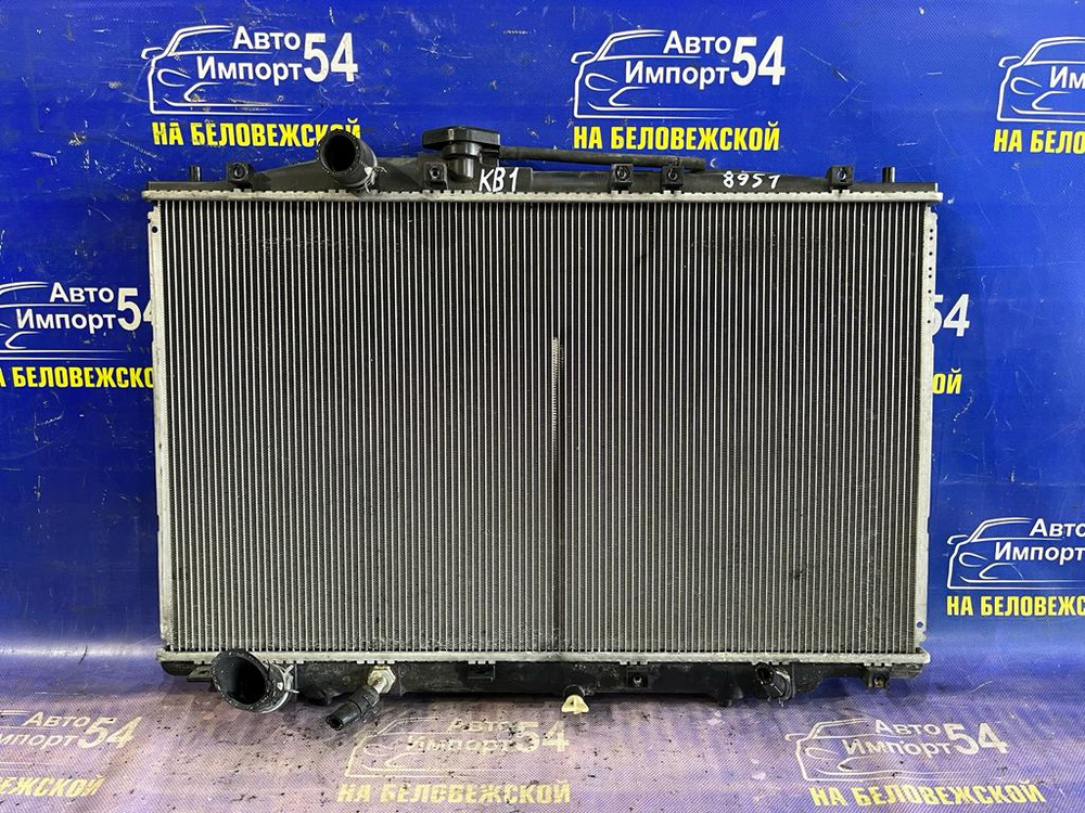 Радиатор двигателя Honda LEGEND 2004-2008