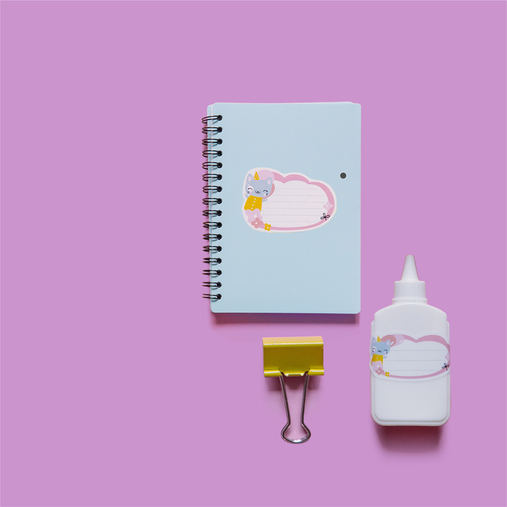 Наклейки для школьных принадлежностей. Котик