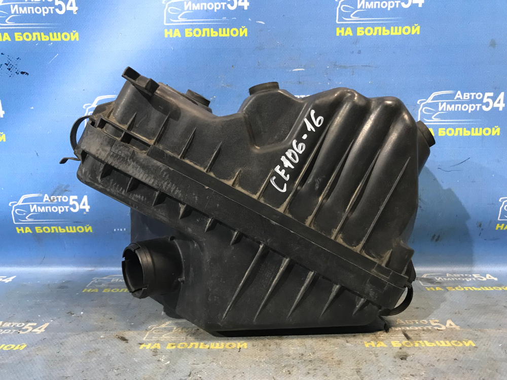 Корпус воздушного фильтра TOYOTA COROLLA 1995