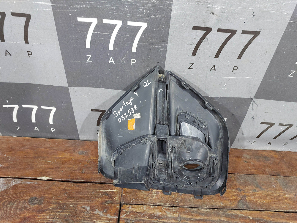 Накладка ПТФ правая Kia Sportage 4 (QL) 18-22 Б/У Оригинал 86522F1610