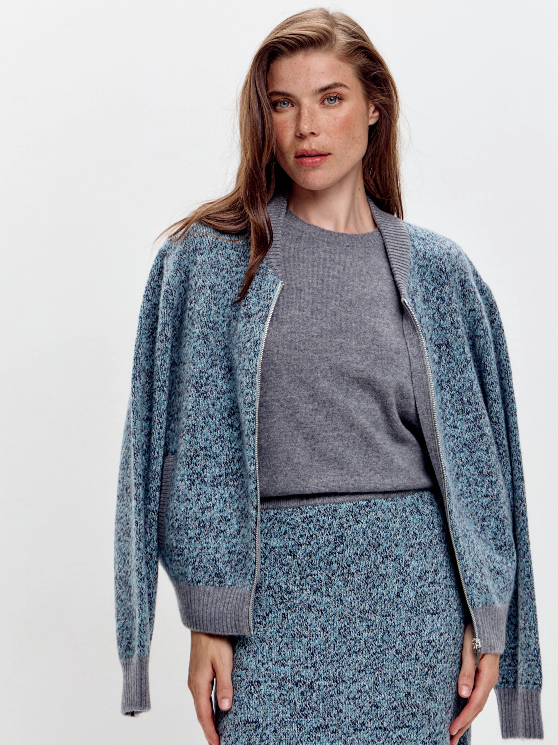 Кашемировый бомбер