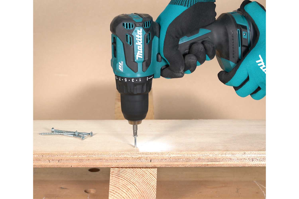 Аккумуляторная дрель-шуруповёрт Makita DDF490SFJ