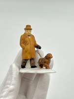Фигурка Мужчина с собакой Department 56