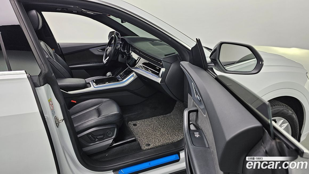 Audi Q8 45 TDI Quattro Premium (04.2020)