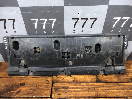 Пыльник переднего бампера Peugeot 208 2008 13-19 Б/У Оригинал 9802423480