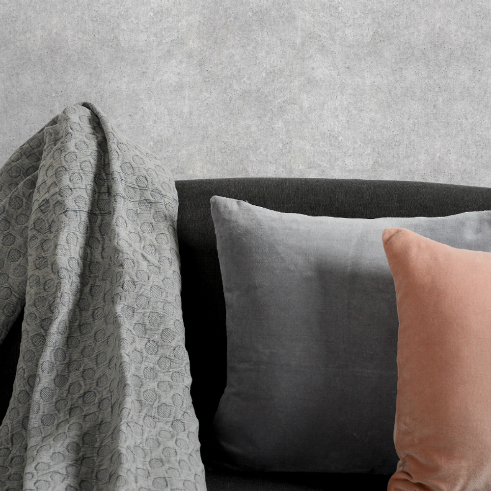 Подушка декоративная бархатная 45х45 Tkano Essential серая