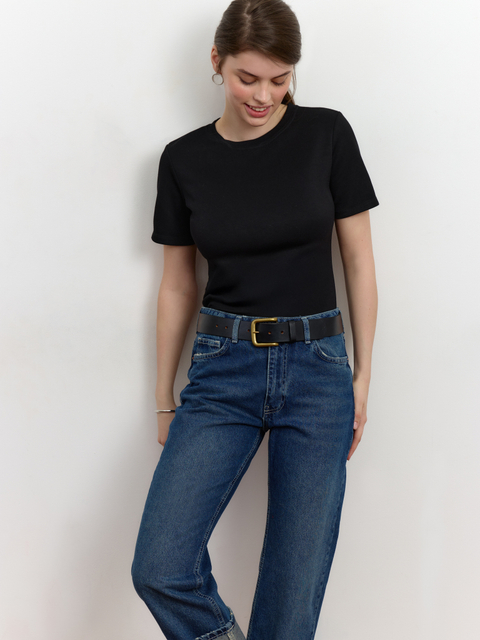 Джинсы с широкими подворотами