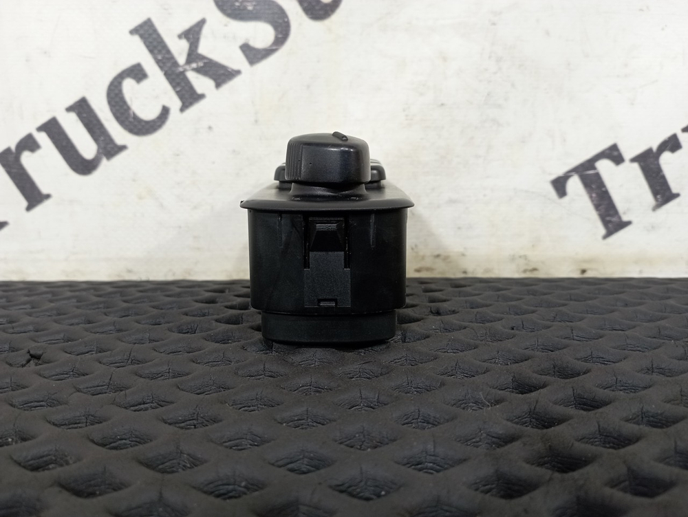 Блок управления стеклоподъемниками 2018г.