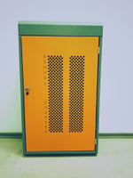 Навесной шкаф с USB выходами для зарядки 32 планшетов