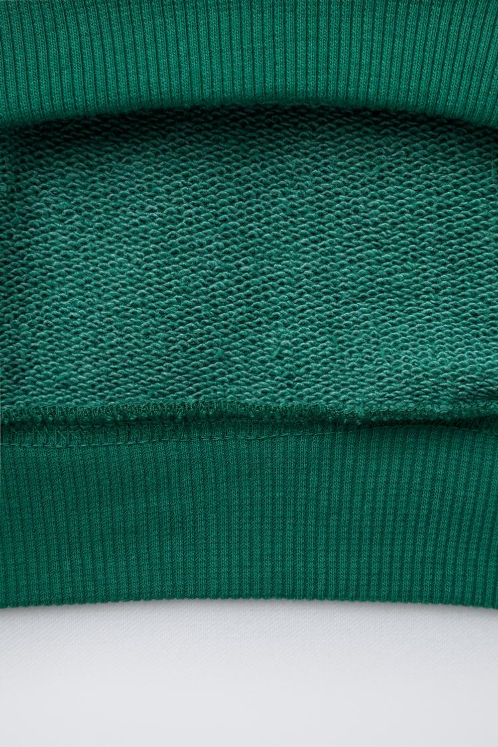 ZARA ТОЛСТОВКА С ВЫШИТОЙ НАДПИСЬЮ, ЗЕЛЕНЫЙ