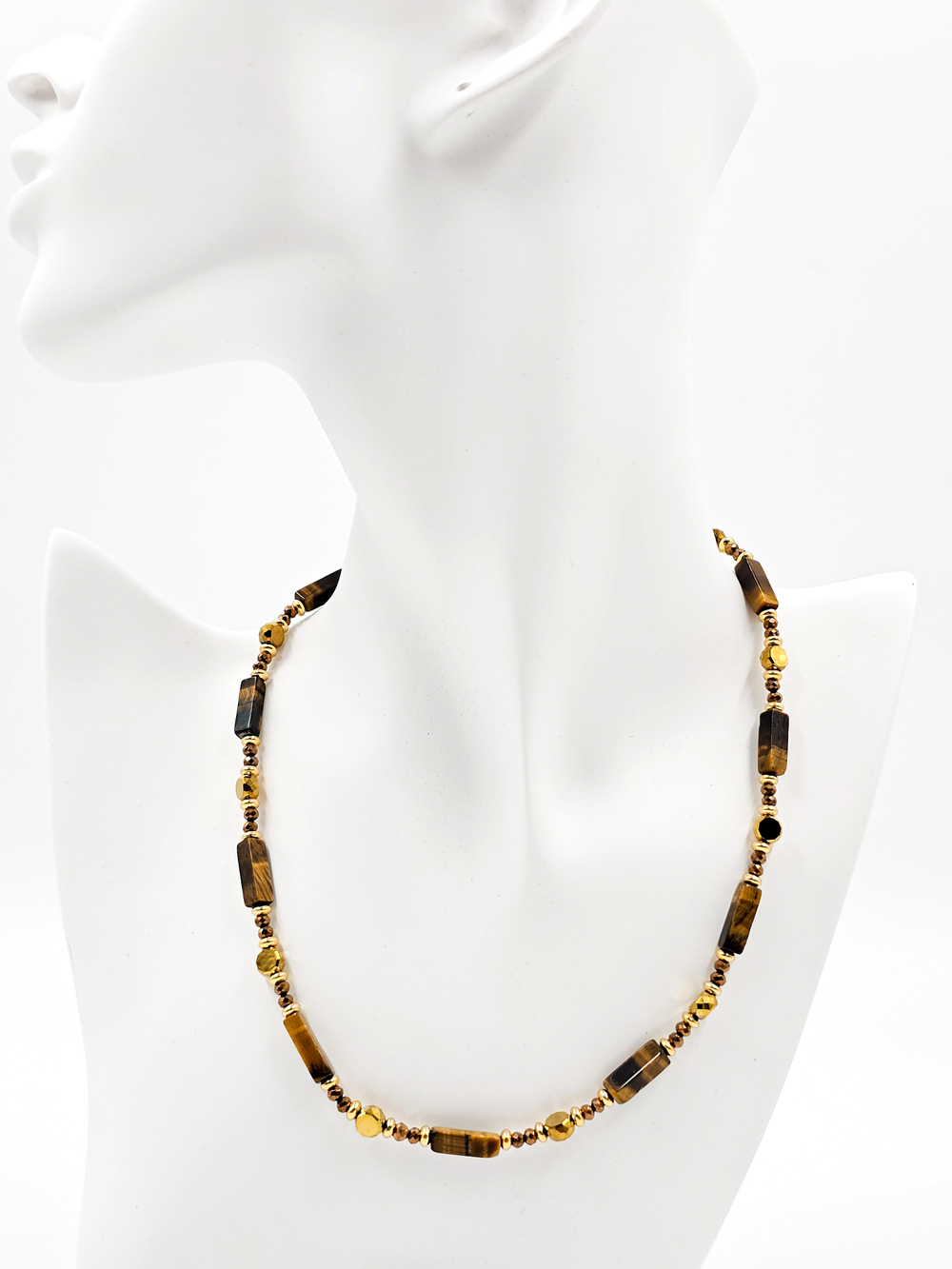 Чокер из натурального камня тигровый глаз