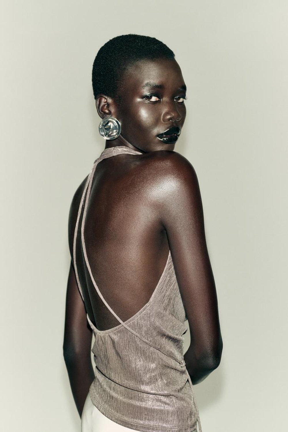 ZARA ТОП С ГОРЛОВИНОЙ ХАЛТЕР И ДРАПИРОВКОЙ, СЕРЕБРИСТЫЙ