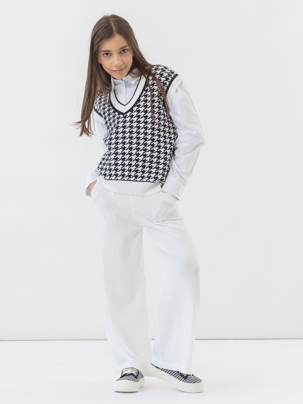 Жилет черно-белый для девочки арт. АТ951