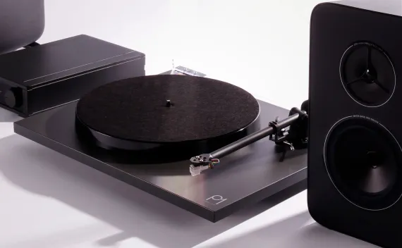 Rega System One Black