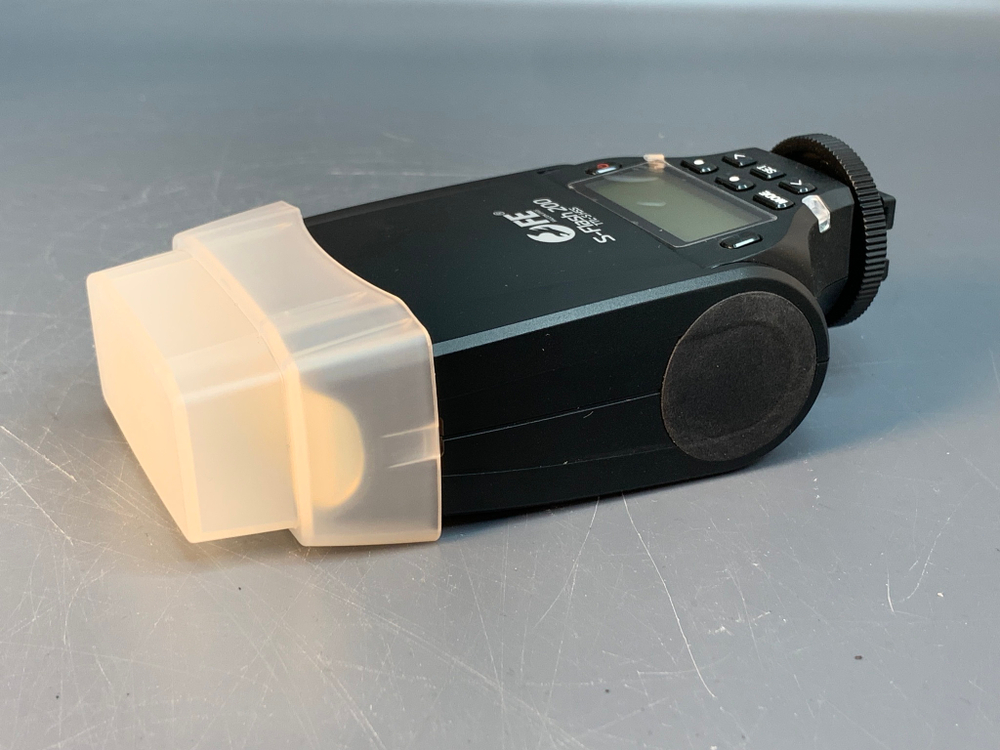 Вспышка Falcon Eyes S-Flash 200 TTL-S HSS