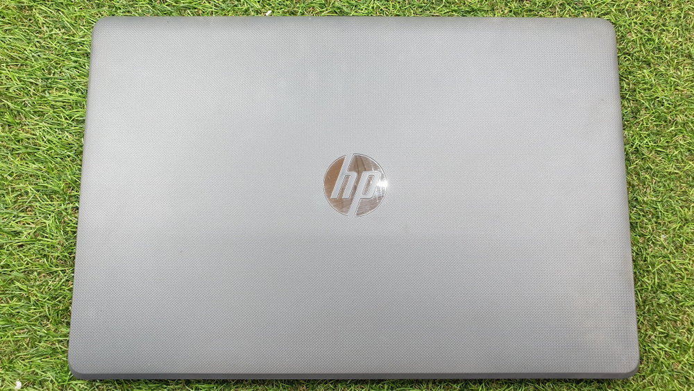 Ноутбук HP 15-bw519ur 1366x768, AMD A9 9420 3 ГГц, 8 Gb, Radeon 330 2ГБ