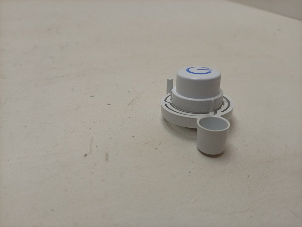 IWSE6125 кт72 Кнопка включения для стиральной машины Indesit IWSE6125 б/у